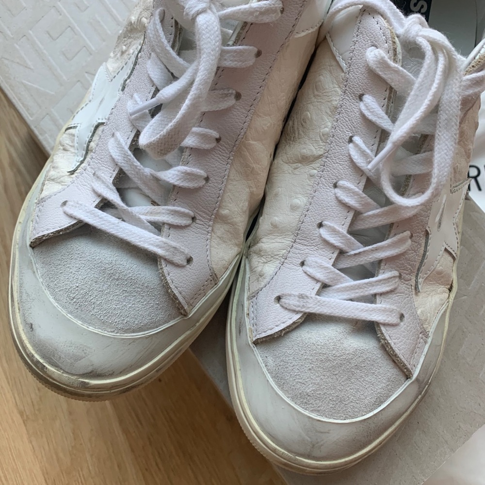 Golden Goose Sneakers